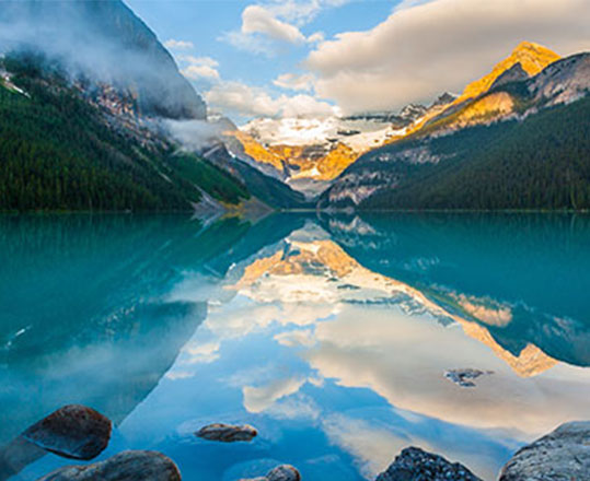 llac et de montagnes en Alberta, Canada